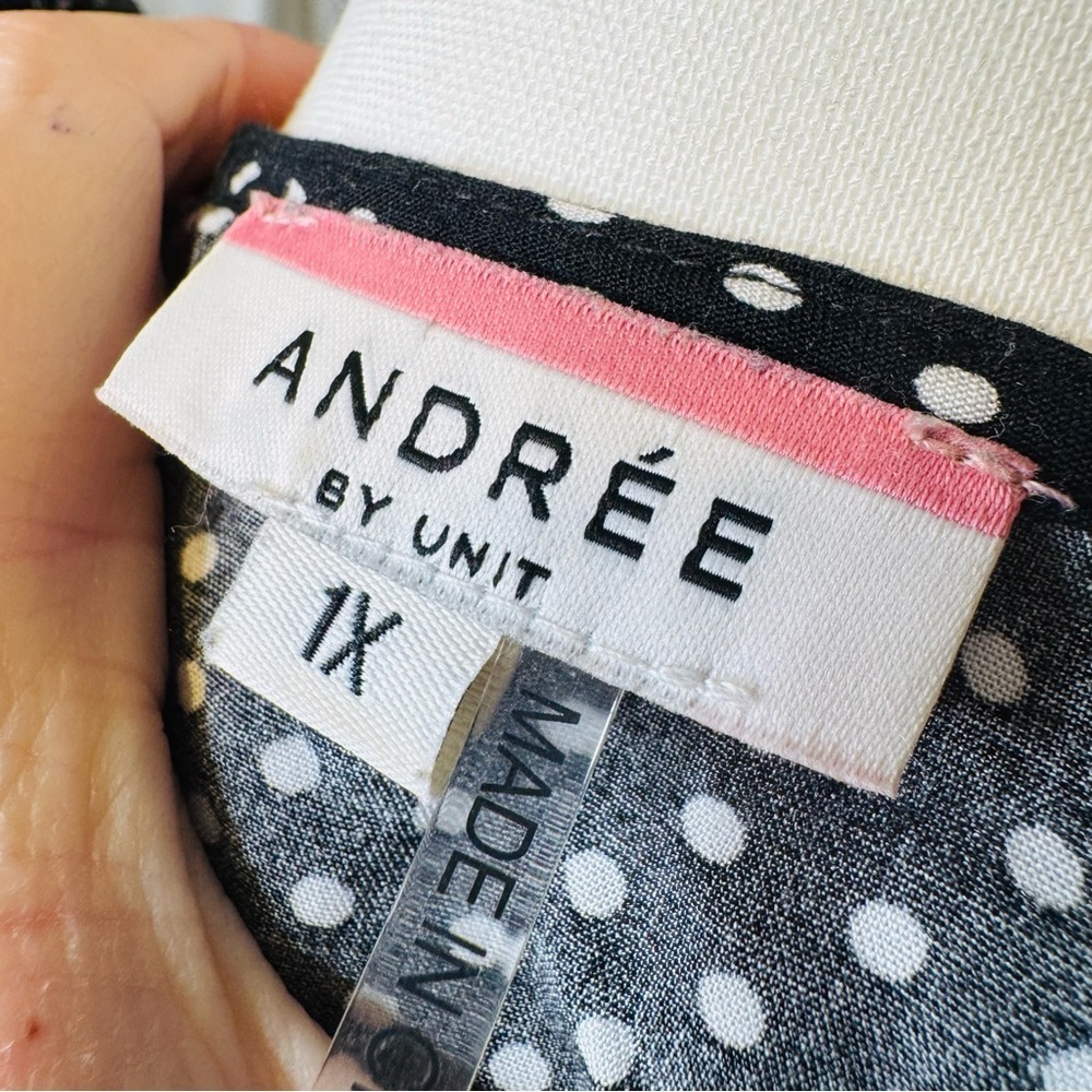 ANDREE BY UNIT Black and White Polka Dot Ruffled Bubble Blouse - Picture 10 of 11